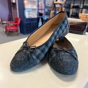Authentic Chanel plaid wool ballerina flats